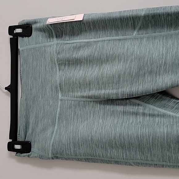 Victoria's Secret Incredible Essential Heathered Succulent Green HR Leggings 6 - Picture 4 of 12
